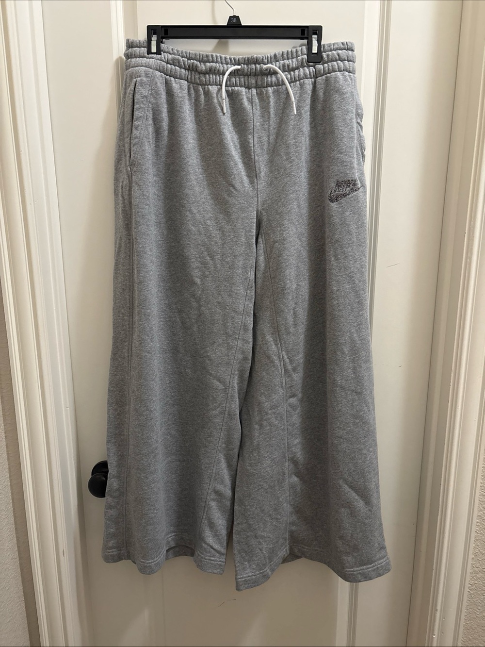 Nike Women's NSW Sportswear Wide Leg SweatPants Loose Fit Gray Size L - Picture 1 of 4